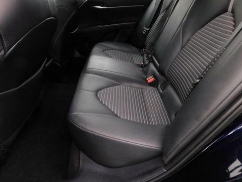 Used 2022 Toyota Camry SE image 27