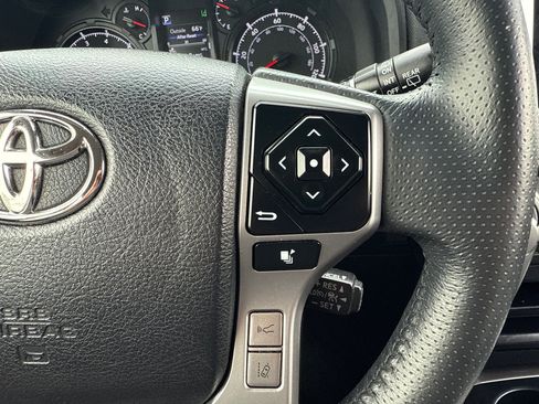 Used 2023 Toyota 4Runner SR5 AWD/4WD image 28