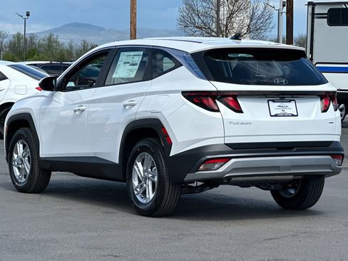 New 2026 Hyundai Tucson SE AWD/4WD image 6