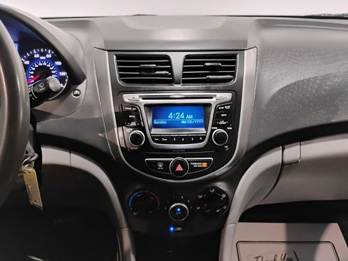 Used 2016 Hyundai Accent SE FWD image 83