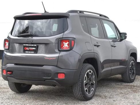 Used 2016 Jeep Renegade Trailhawk w/ Premium Trailhawk Package AWD/4WD image 5