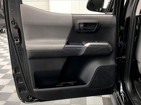 Used 2021 Toyota Tacoma SR5 image 18