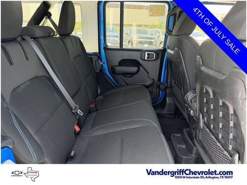 Used 2023 Jeep Wrangler Unlimited Rubicon 4xe w/ Cold Weather Group AWD/4WD image 27