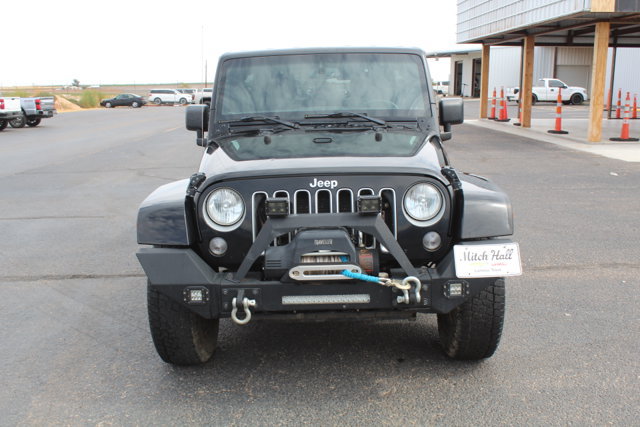 Used 2018 Jeep Wrangler Unlimited Sahara w/ Dual Top Group AWD/4WD image 9