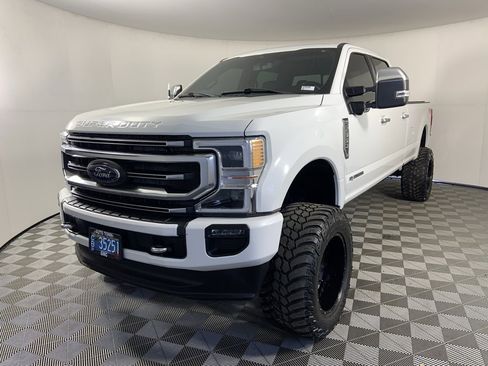 Used 2022 Ford F350 Platinum image 5