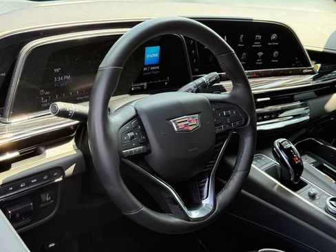 Used 2021 Cadillac Escalade Sport w/ Driver Assist Tech Package AWD/4WD image 19
