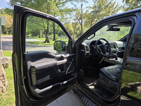 Used 2015 Ford F150 Lariat w/ Equipment Group 502A Luxury RWD image 15