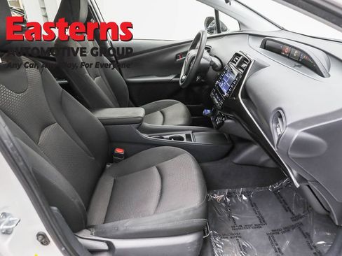 Used 2022 Toyota Prius LE image 23
