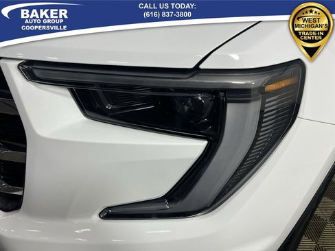 Used 2025 GMC Acadia Elevation image 35