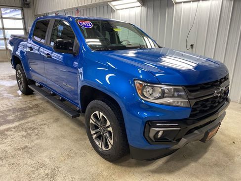 Used 2022 Chevrolet Colorado Z71 w/ Safety Package image 3
