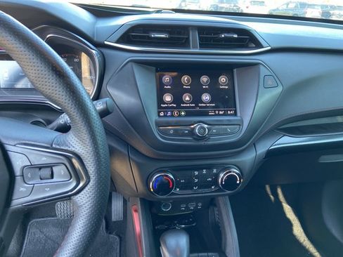 Used 2022 Chevrolet TrailBlazer RS FWD image 41
