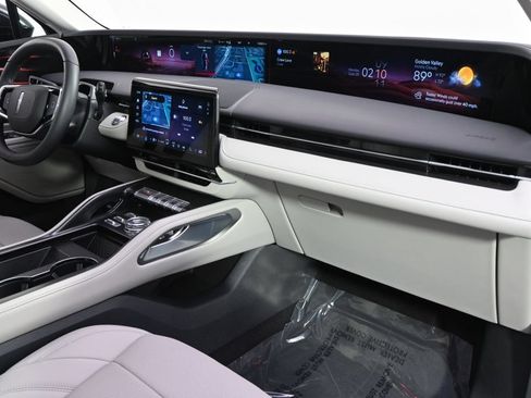 New 2026 Lincoln Nautilus Premier w/ Equipment Group 102A AWD/4WD image 15