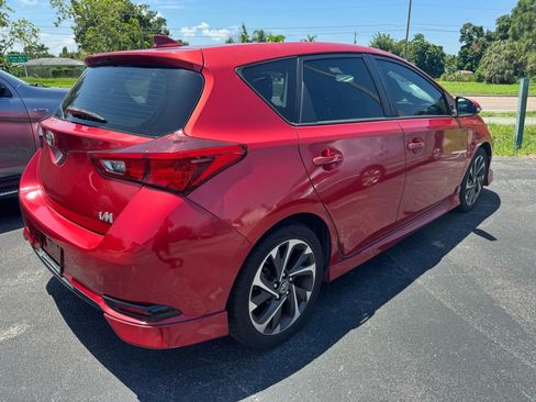 Used 2017 Toyota Corolla iM image 2