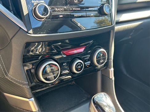 Used 2021 Subaru Forester Limited image 29