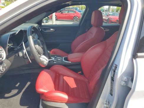 Used 2023 Alfa Romeo Giulia Sprint RWD image 23