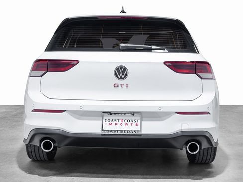 Used 2022 Volkswagen GTI SE image 13