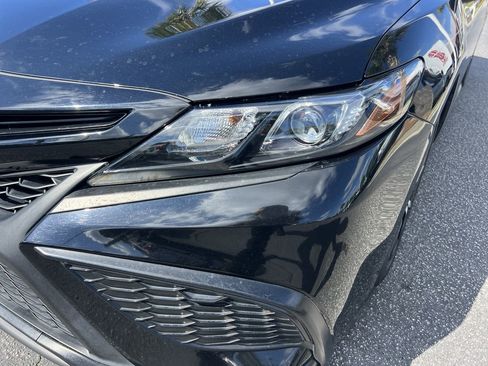 Used 2023 Toyota Camry SE FWD image 6