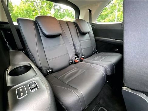 Certified 2024 Mercedes-Benz GLS 450 4MATIC image 30