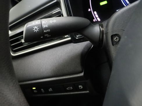 Certified 2025 Toyota Camry LE image 24