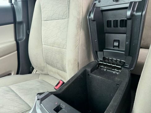 Used 2013 Ford Explorer 4WD w/ Class III Trailer Tow Pkg image 20