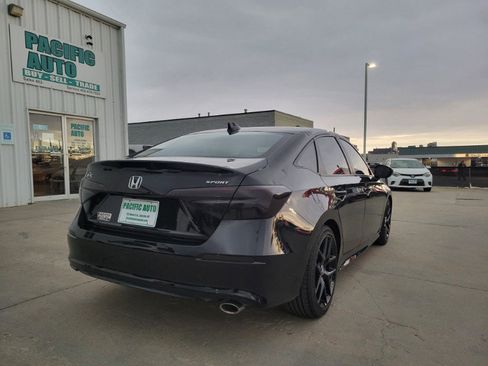 Used 2024 Honda Civic Sport image 7