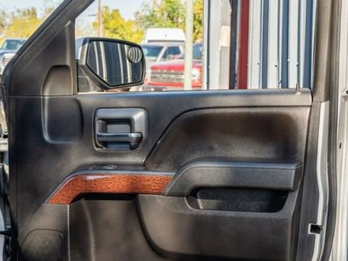 Used 2015 GMC Sierra 2500 SLE image 43