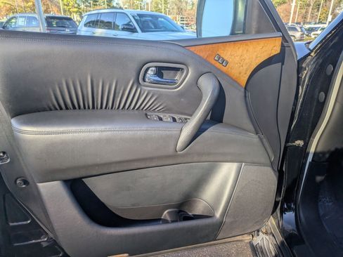 Used 2014 INFINITI QX80 2WD w/ Theater Package image 18