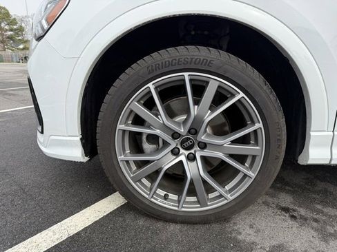 Used 2025 Audi Q3 2.0T Premium Plus w/ Premium Plus Package image 16