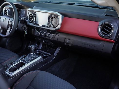 Used 2021 Toyota Tacoma SR5 image 21