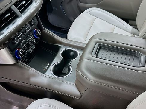 Used 2022 Chevrolet Tahoe LT RWD image 17
