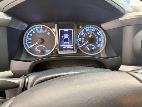 Used 2019 Toyota Tacoma SR5 RWD image 16
