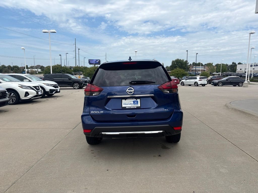 Used 2018 Nissan Rogue SL FWD image 6