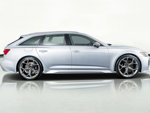Used 2025 Audi RS 6 performance image 5