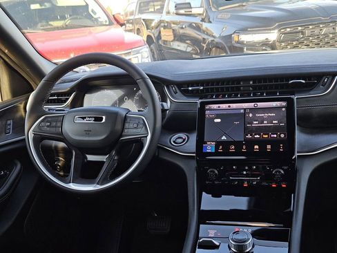 New 2025 Jeep Grand Cherokee L Limited AWD/4WD image 23