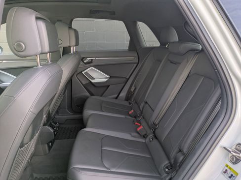 Used 2023 Audi Q3 2.0T Premium Plus w/ Premium Plus Package image 25