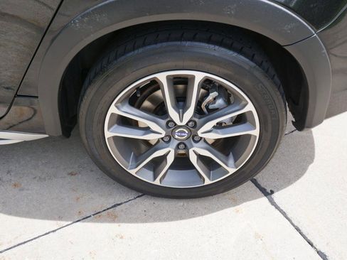 Used 2016 Volvo V60 T5 Cross Country AWD/4WD image 10