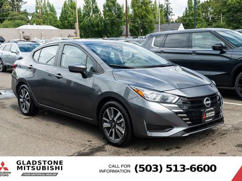 Used 2024 Nissan Versa SV FWD image 1