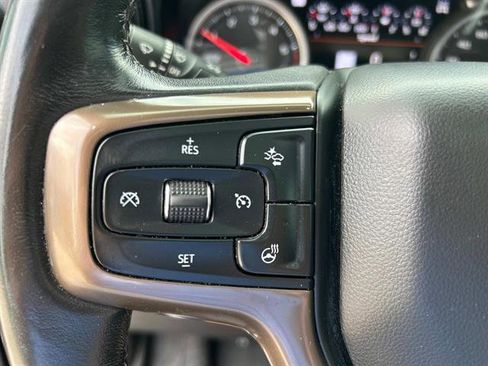 Used 2021 Chevrolet Silverado 1500 High Country w/ Technology Package image 34