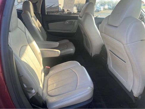 Used 2010 Chevrolet Traverse LTZ AWD/4WD image 12