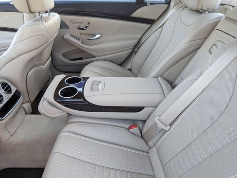 Used 2018 Mercedes-Benz S 560 4MATIC Sedan image 42