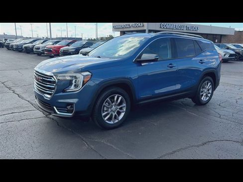 Certified 2024 GMC Terrain SLT w/ LPO, Floor Liner Package FWD image 4