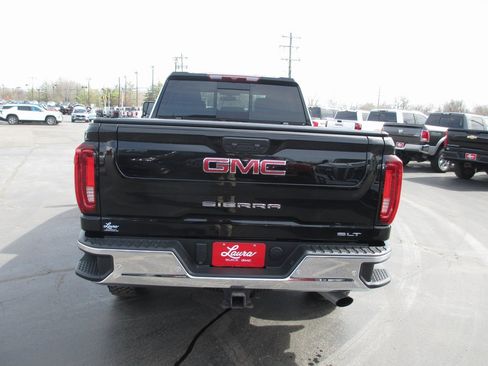 Used 2022 GMC Sierra 2500 SLT w/ SLT Premium Package image 8