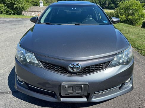 Used 2012 Toyota Camry SE FWD image 16