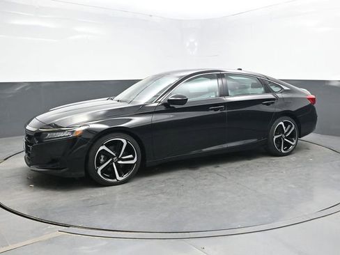 Used 2022 Honda Accord Sport image 3