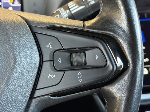 Used 2023 Chevrolet Bolt EUV LT w/ Comfort Package image 34