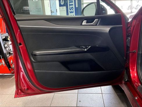 Used 2022 Kia K5 GT-Line FWD image 9
