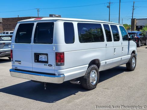 Used 2011 Ford E-350 and Econoline 350 XLT RWD image 7