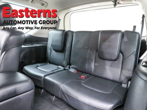 Used 2023 Nissan Armada SL w/ Captain's Chairs Package image 31
