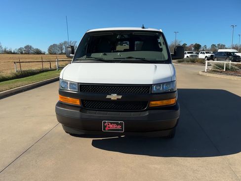 Used 2023 Chevrolet Express 3500 LS image 3