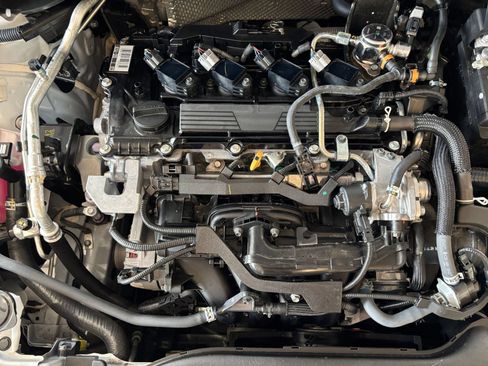 Used 2025 Toyota Corolla LE FWD image 29